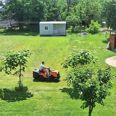 Seosko Domacinstvo Carobna Ravnica Camping